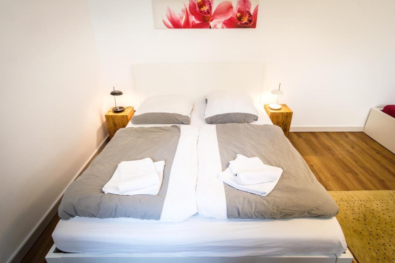 Wunderschoene Wohnung In Sanierter Villa! Incl Wifi Dresden Buitenkant foto
